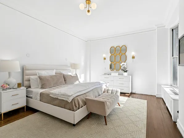 1155 Park Avenue image 7 of 22