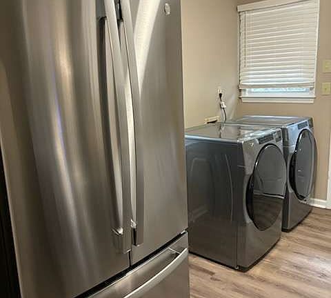 3rd image of 258 Magnolia St