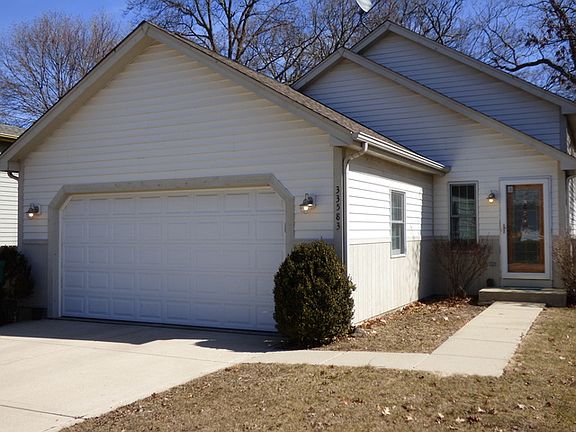 2nd image of 33583 N Idlewild Dr