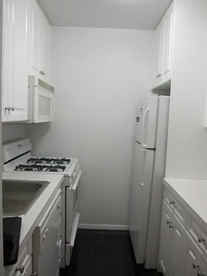 Rented by Baruch Investors | media 23