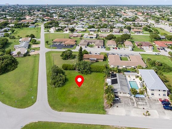 4th image of 4824 Palm Tree Dr