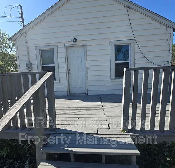 1665 Elaine Rd — Photo 15