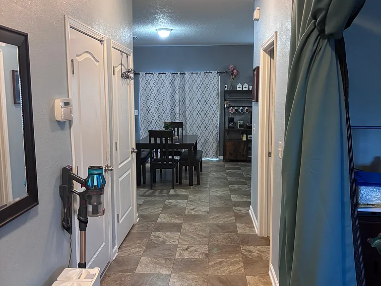 2209 Marla Creek Dr — Photo 9
