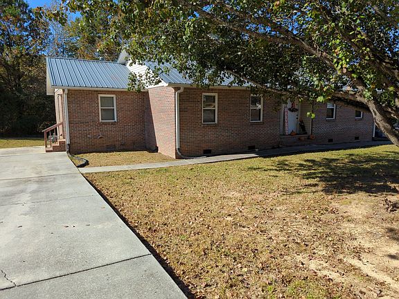 2nd image of 115 Summerfield Rd
