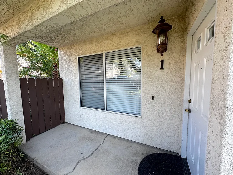 1281 Burton Ct #1 — Photo 2