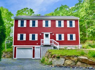 29 Tecumseh Rd, Bourne, MA 02532
