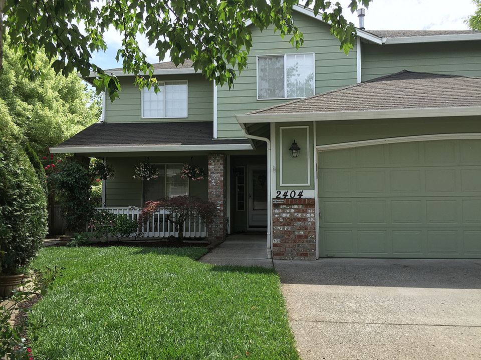 1st image of 2404 SE 179th Ct