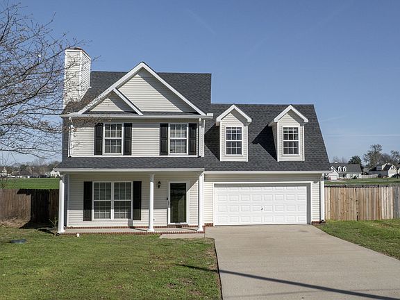 2nd image of 697 Crescent Rd