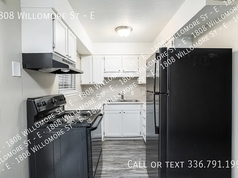 1808 Willow — Photo 12
