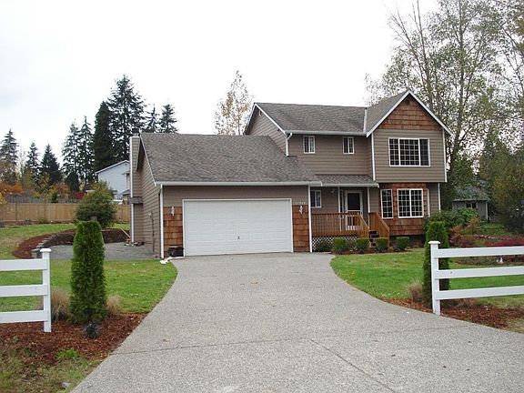 2nd image of 11922 207th Ave SE