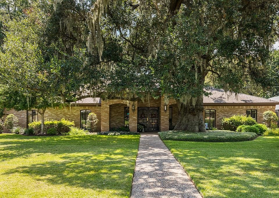 1st image of 316 Forest Dr