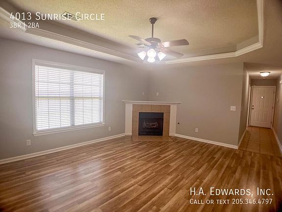 2nd image of 4013 Sunrise Cir