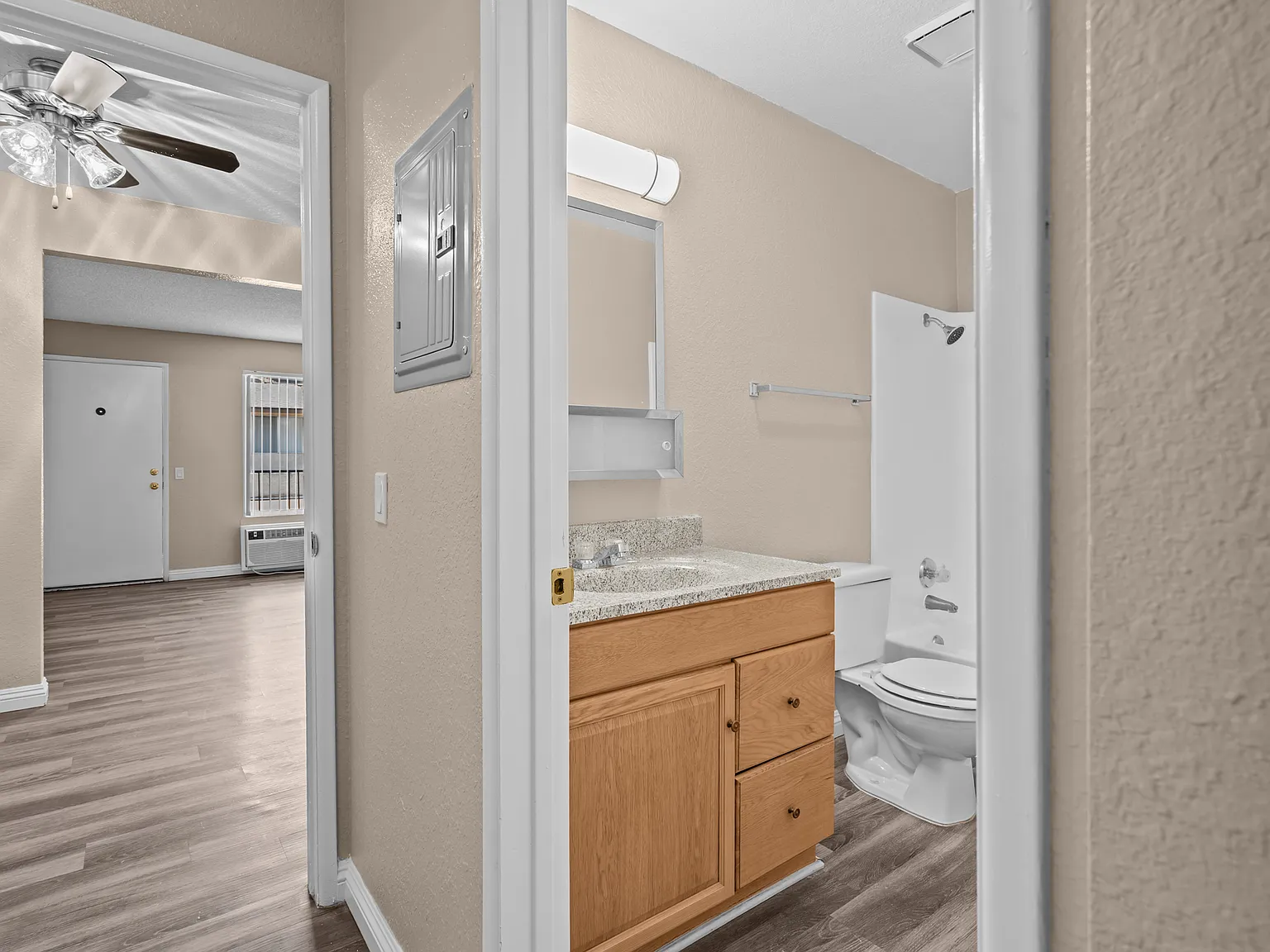 Park Place Apartments — Photo 4
