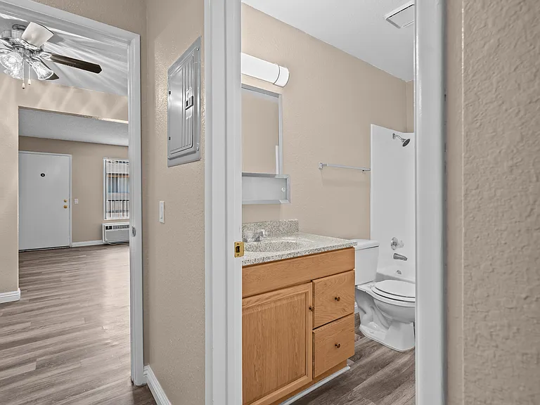 Park Place Apartments — Photo 4