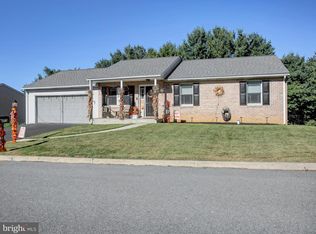 403 Sunny Dr, Waynesboro, PA