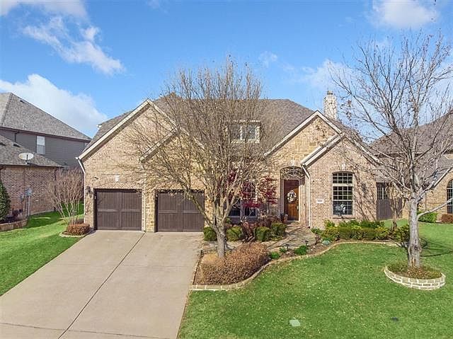 1st image of 820 Moss Cliff Cir