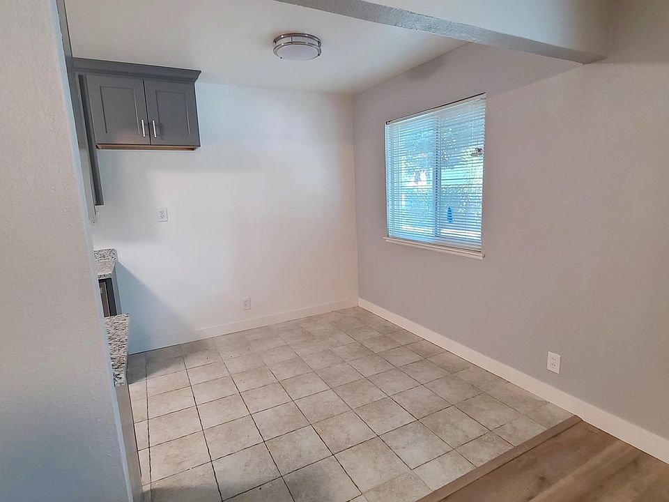 1st image of 1732 Ross Cir #1