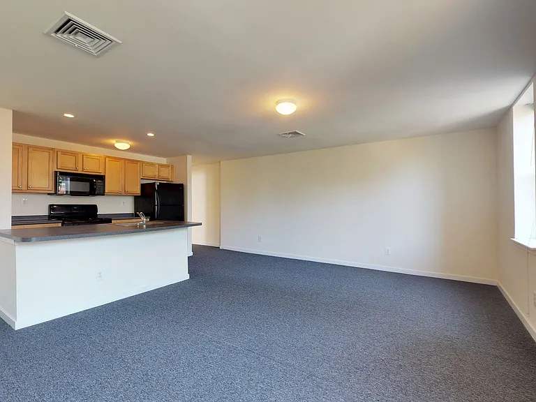 Osage Avenue Apartments — Photo 16