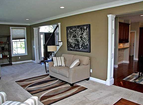 4th image of 727 Prairie Rose Dr