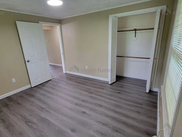 16 Harvard Rd #8 — Photo 8