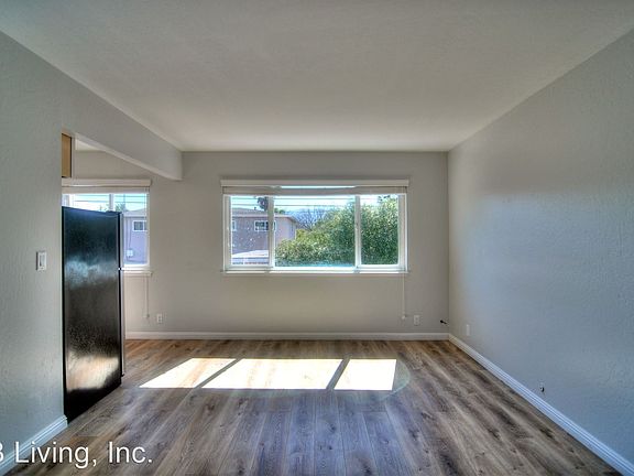 3rd image of 2240 Angela Ct #11