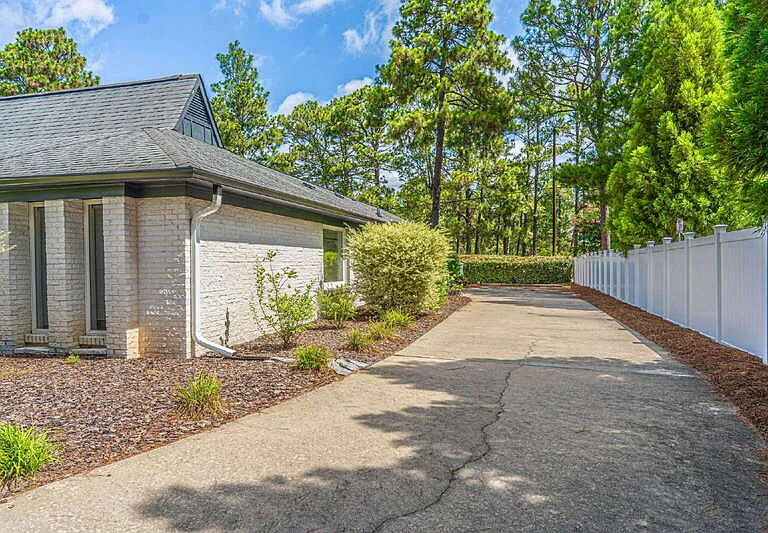 60 Eldorado Ln — Photo 13