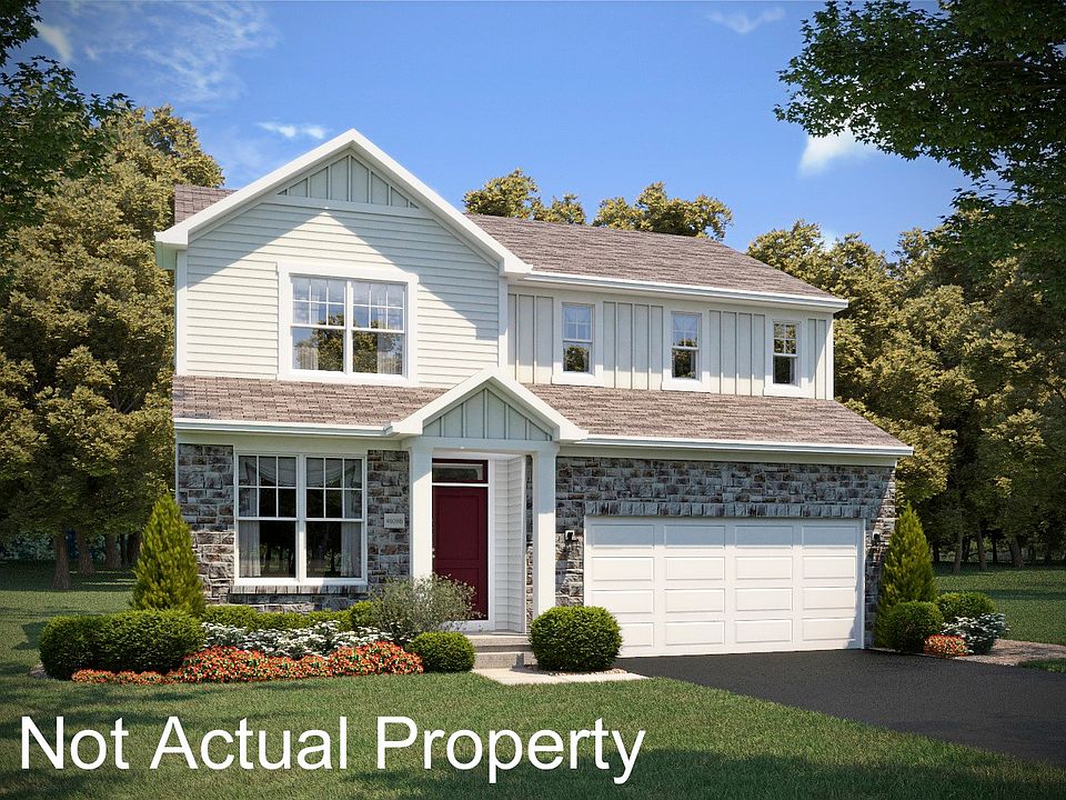 1st image of Cloverhill Dr