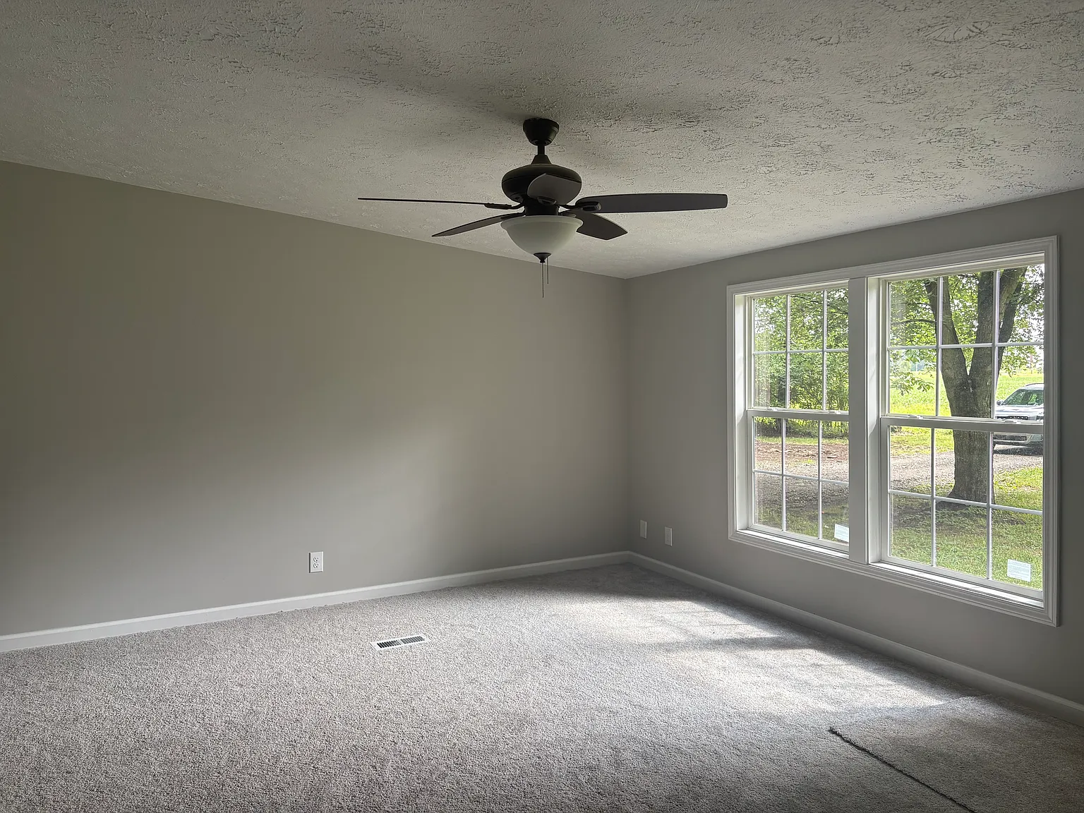 3 bed, 1188 sqft, $1,600 — Photo 3