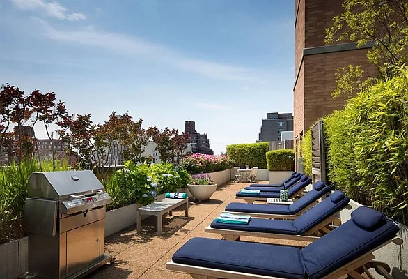 Rented by Corcoran | media 19