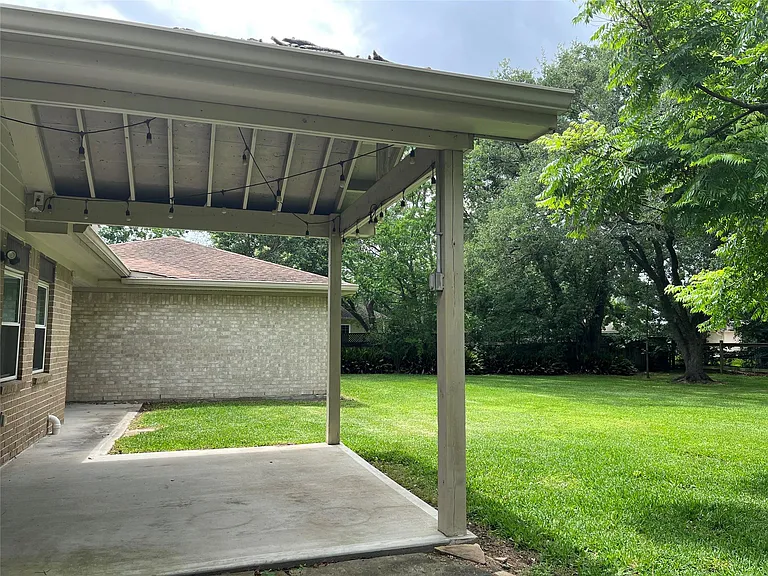 304 S Shadowbend Ave — Photo 37