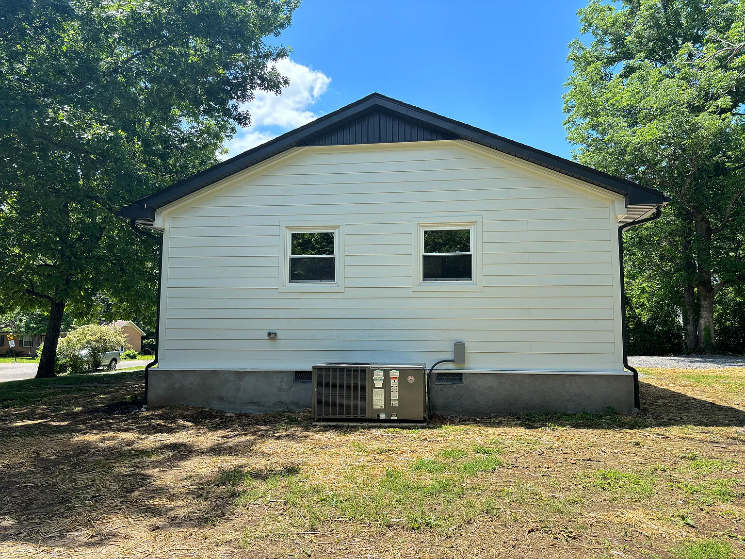 4 bed, 1450 sqft, $2,050 — Photo 3