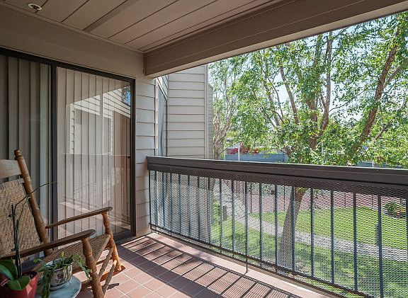 4th image of 55 W 20th Ave APT 212