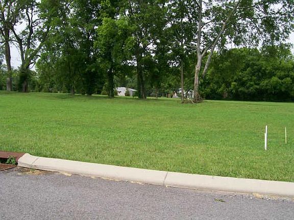 3rd image of 621 Concord Dr Lot 11