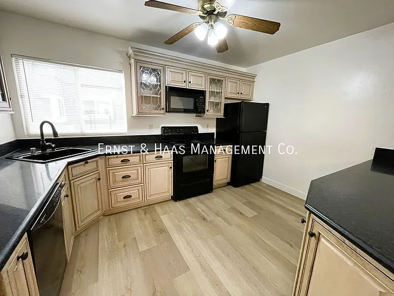 640 E Carson St #5 — Photo 6