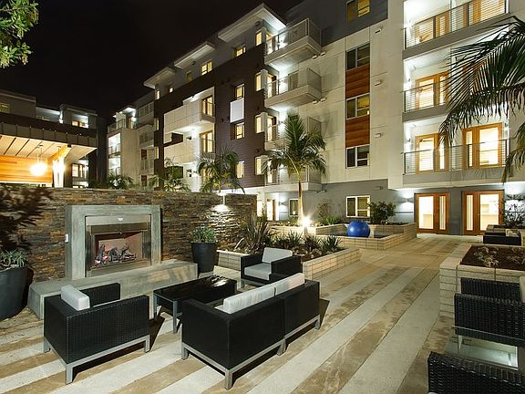 4th image of 200 Anaheim St #E2c4d414d
