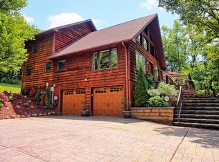 17507 Thunder Valley Dr, Eureka, MO 63025