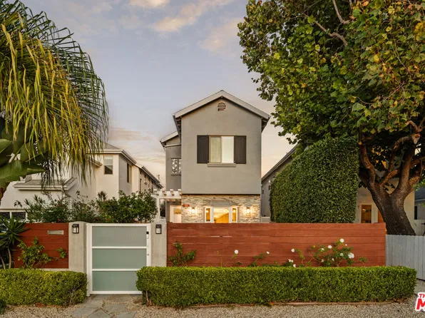8310 Altavan Ave, Westchester, CA 90045