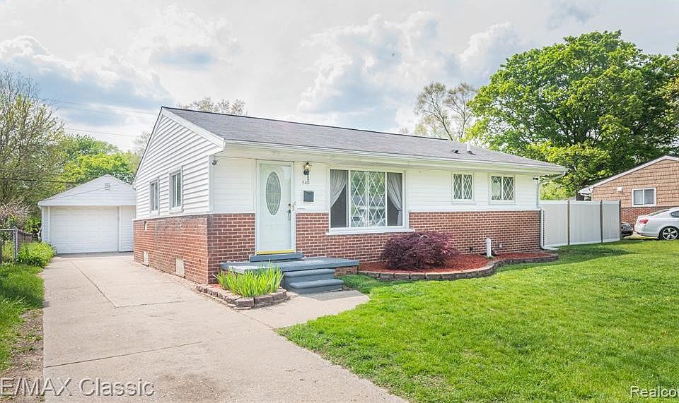 1st image of 640 Desoto Ave