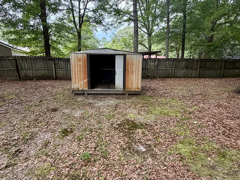 513 Cherokee Ct — Photo 34