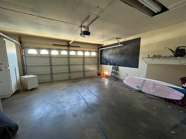 586 Augusta Dr — Photo 17