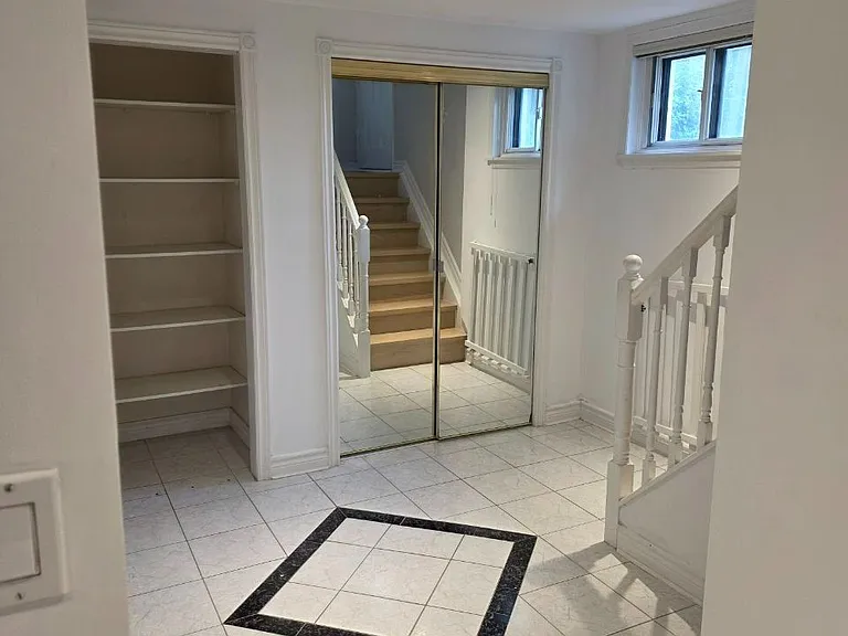 323 Elmwood Ave #LOWER LEVEL — Photo 7
