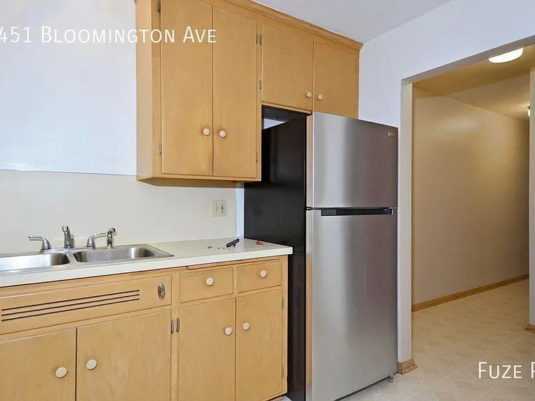 4451 Bloomington Ave — Photo 8