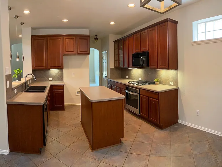 2031 Quail Meadow Ln — Photo 21