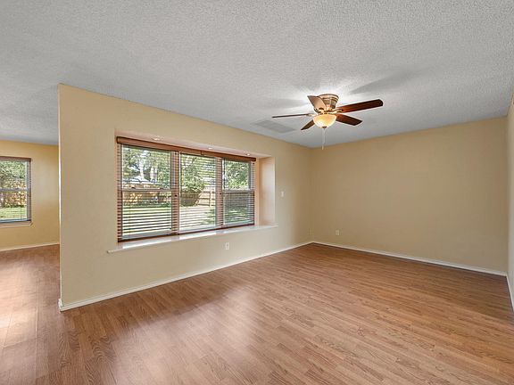 3rd image of 12410 Burlywood Trl