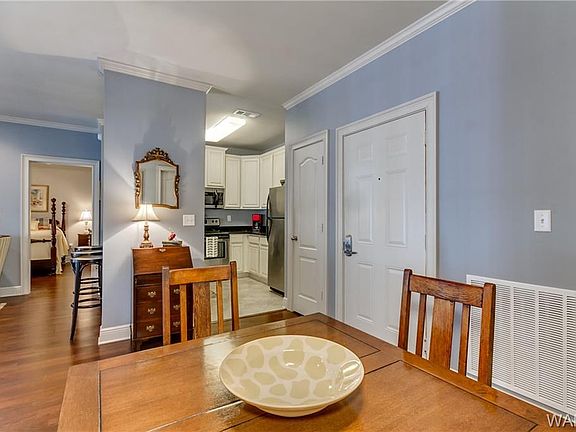 5th image of 700 15th St Unit 3402