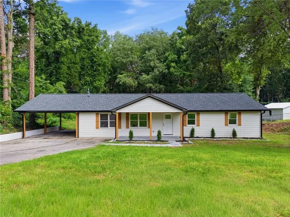 2811 Eunice Holcomb Cir, Dacula, GA 30019