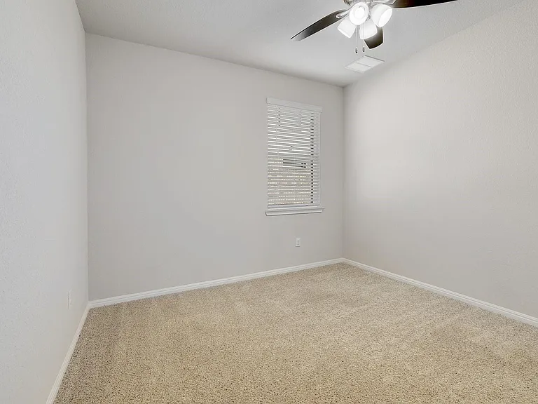 105 Brunnen Way — Photo 22