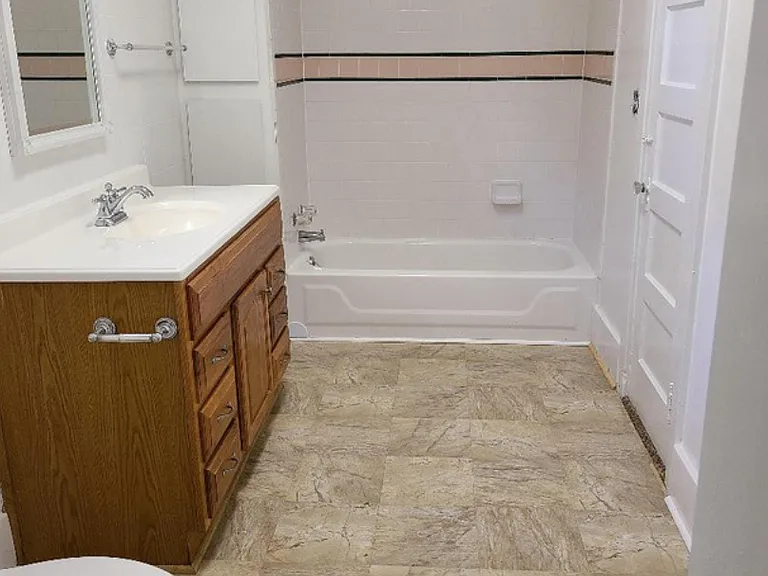 1507 Troupe St #4 — Photo 12
