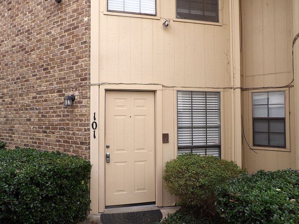 1st image of 3909 Rawlins St APT 101