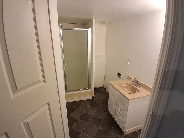 2425 SW Barton St — Photo 20